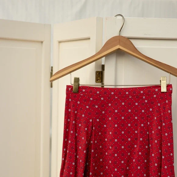 Red Floral Circle Skirt - Picture 2 of 5